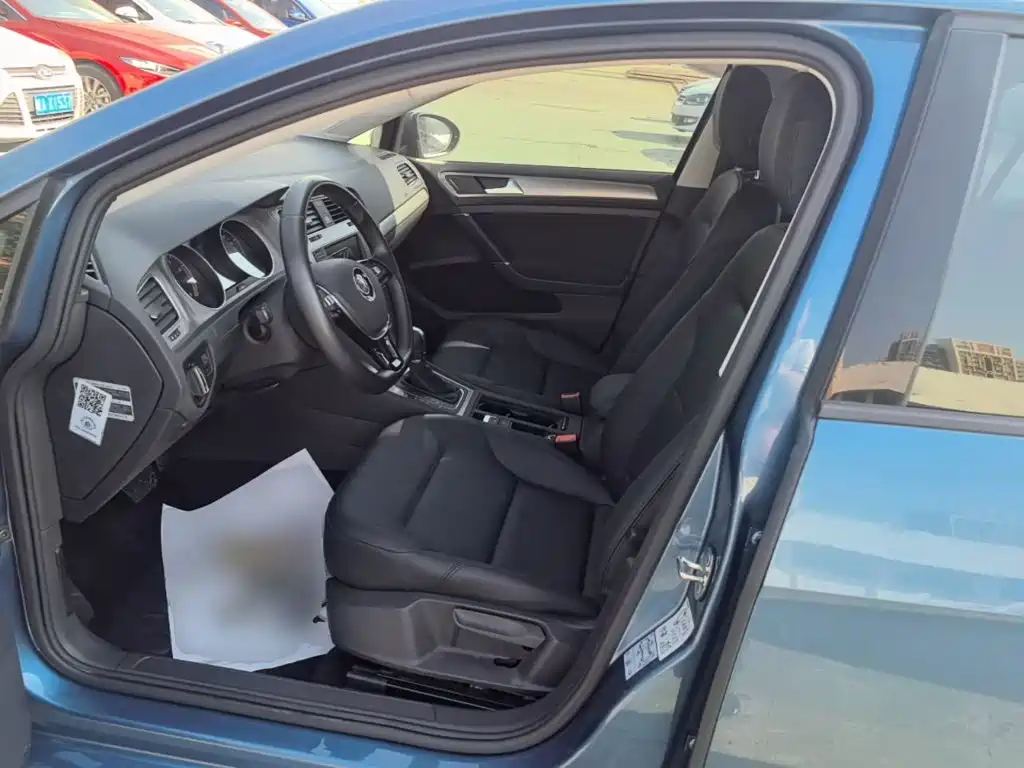 صورة 15 - Volkswagen Golf (Import)
