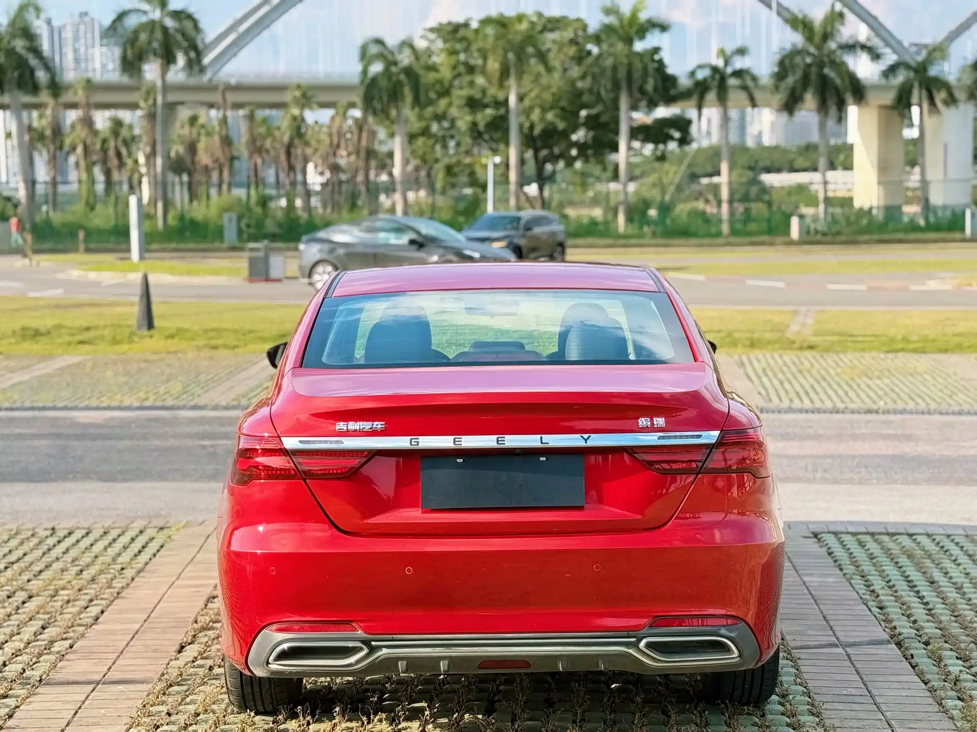 Фото 5 - Geely Binrui
