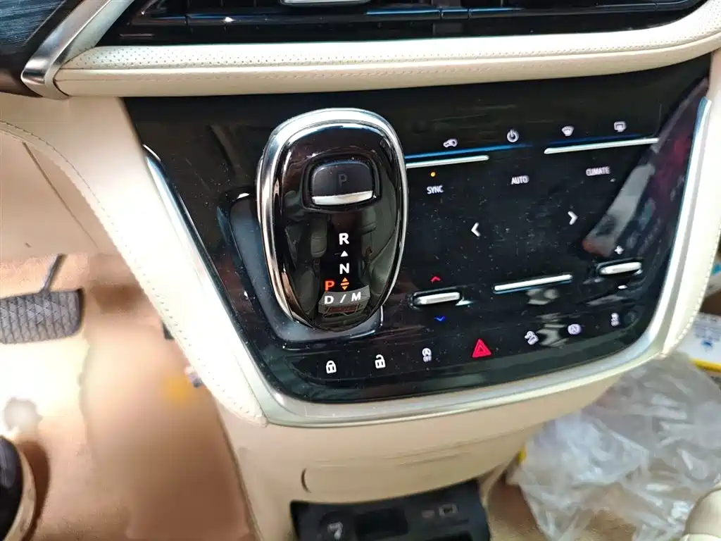 Buick GL8 2023 ES Landmaster Exclusive фото 7