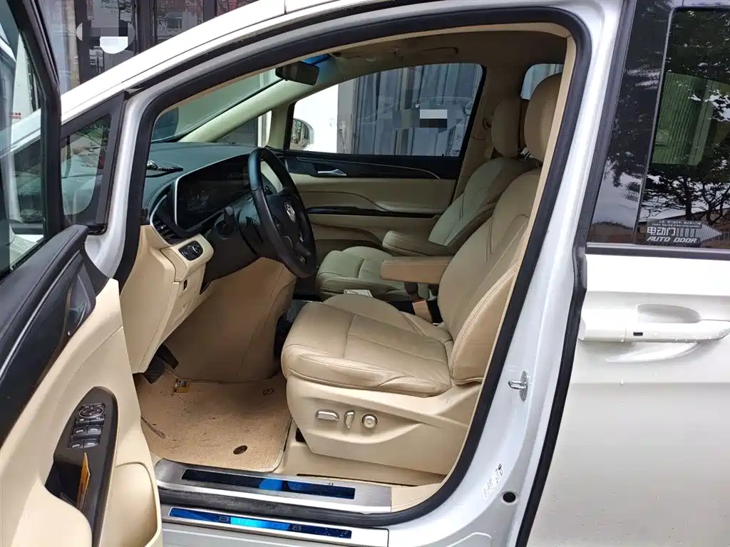 Buick GL8 2023 ES Landmaster Exclusive фото 8