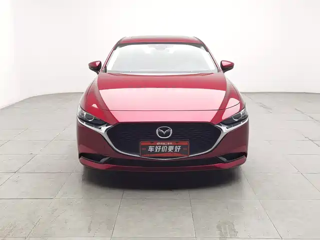 Mazda Mazda3 Axela 2020 2.0L Automatic Stylish Edition — фото 3
