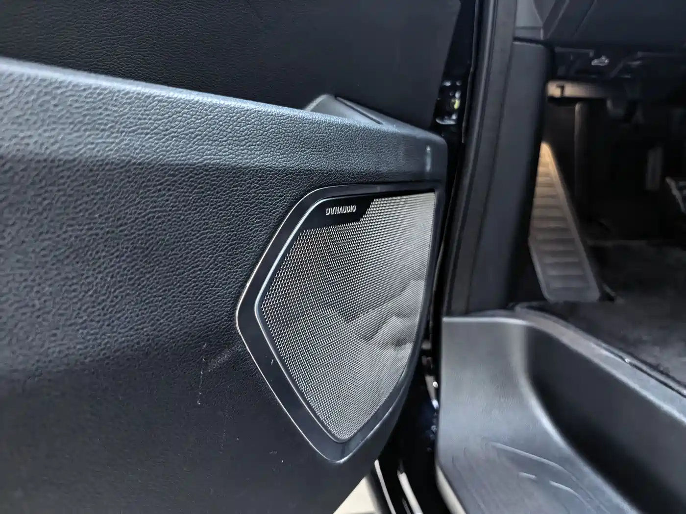 Hongqi HQ9 2023 2.0T Smart Connect Flagship фото 7