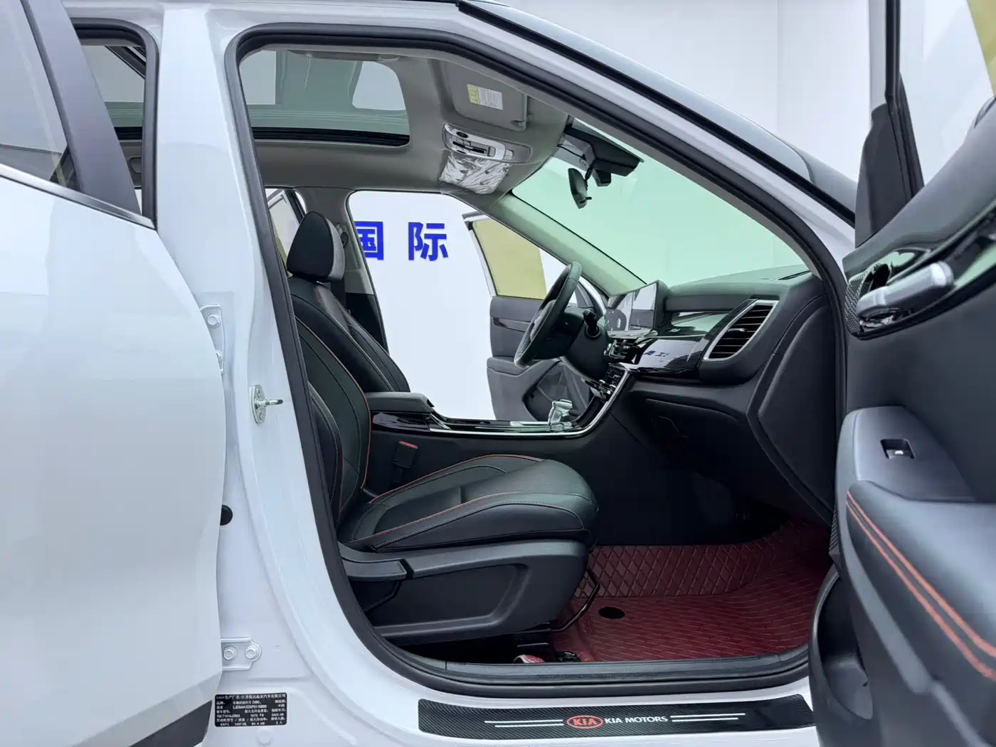 Kia Seltos 2023 1.5L CVT Premium Edition фото 16