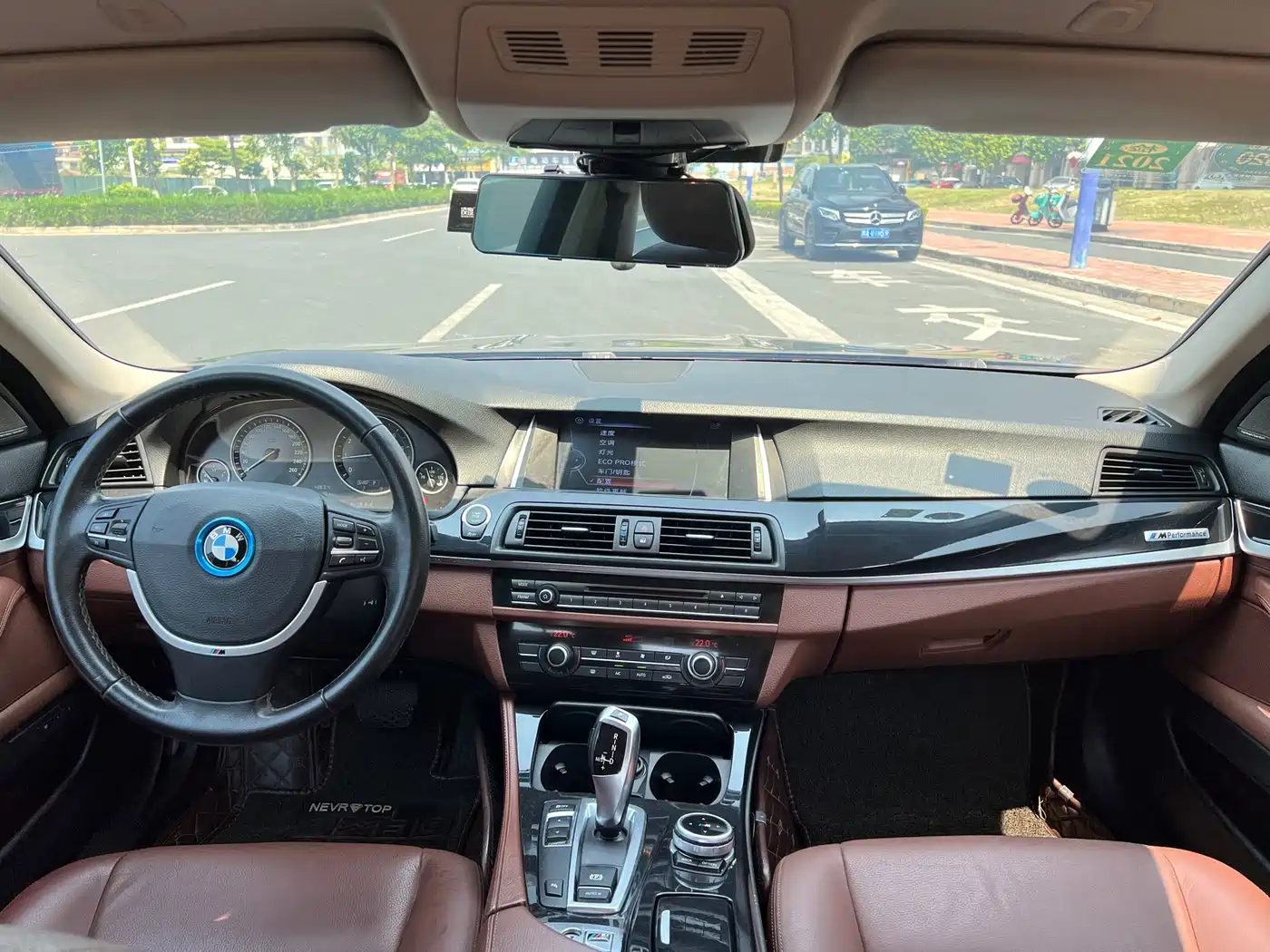 BMW 5 Series 2014 520Li Elegance фото 17
