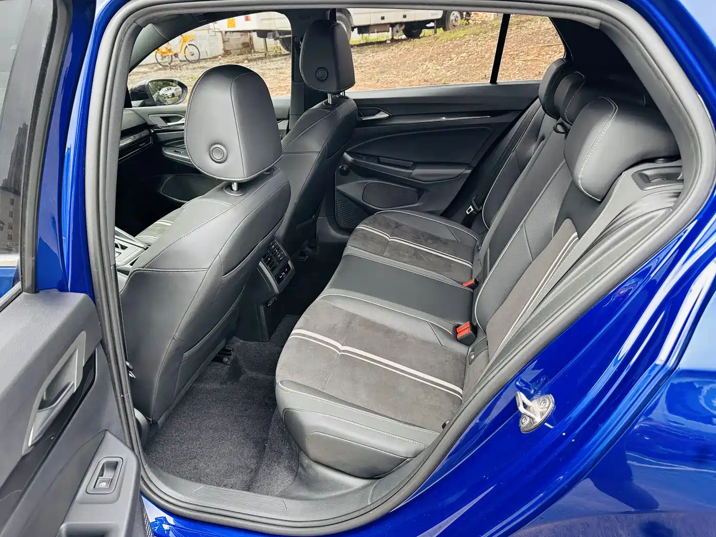 Volkswagen Golf 2021 280TSI DSG R-Line фото 9