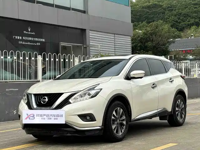 NISSAN LOULAN