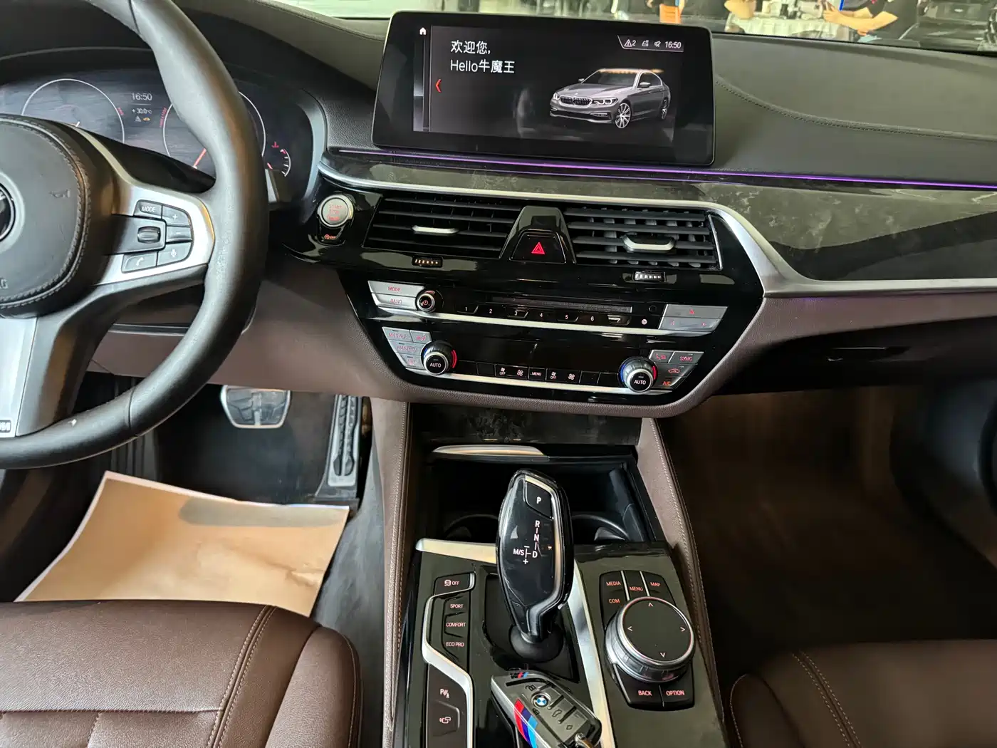 BMW 5 Series 2019 525Li M Sport Package фото 11