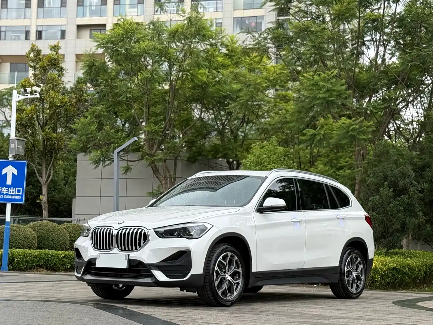 BMW X1 2022 sDrive25Li Leading