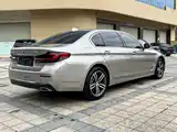 Photo 9 - BMW 5 Series