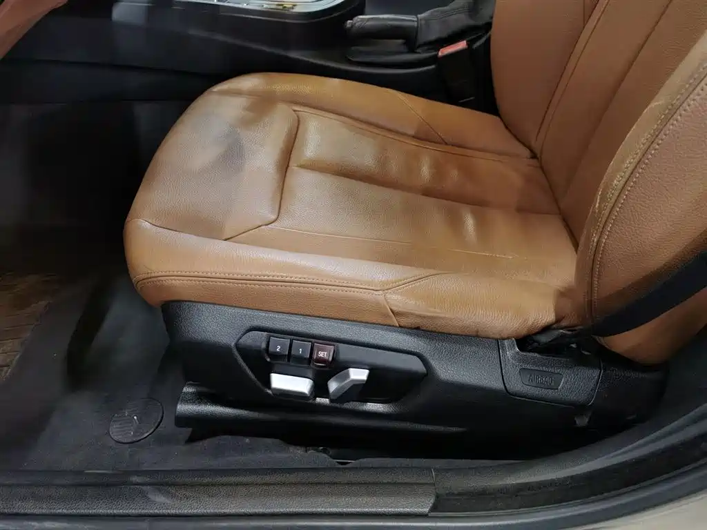 BMW 3 Series GT 2016 320i Design Package фото 20