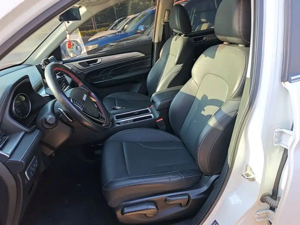 Фото 15 - Haval M6