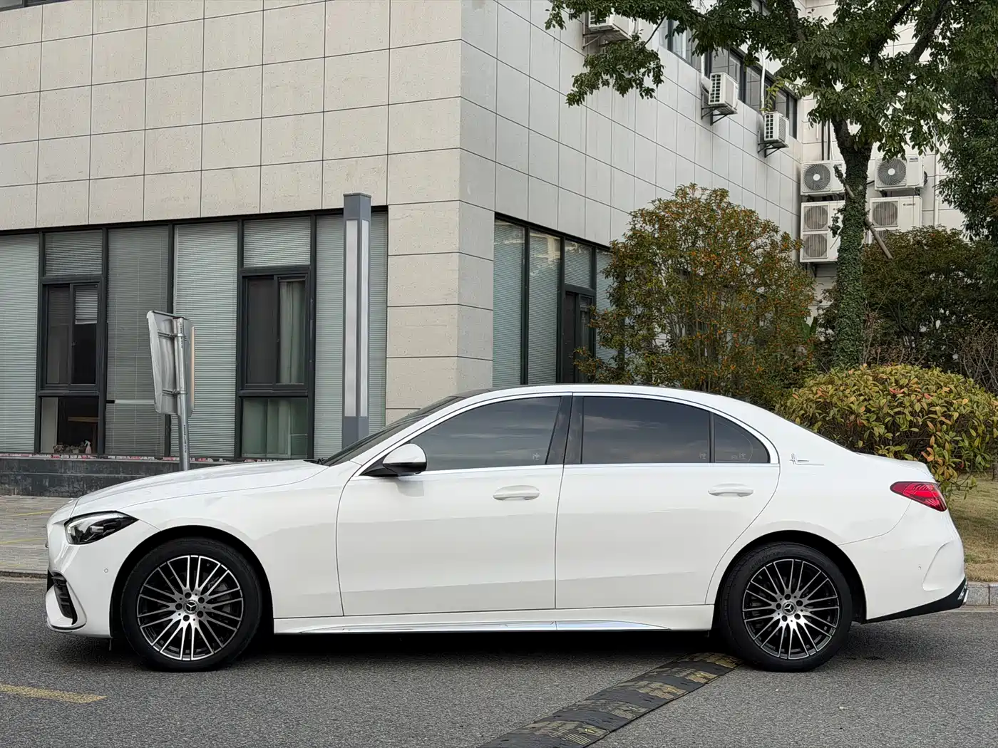 Mercedes-Benz C-Class 2022 C 200 L Sport Version фото 5