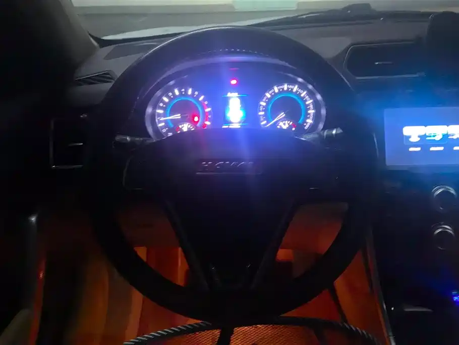 Haval H2 2014 1.5T Manual 2WD Premium Edition фото 15