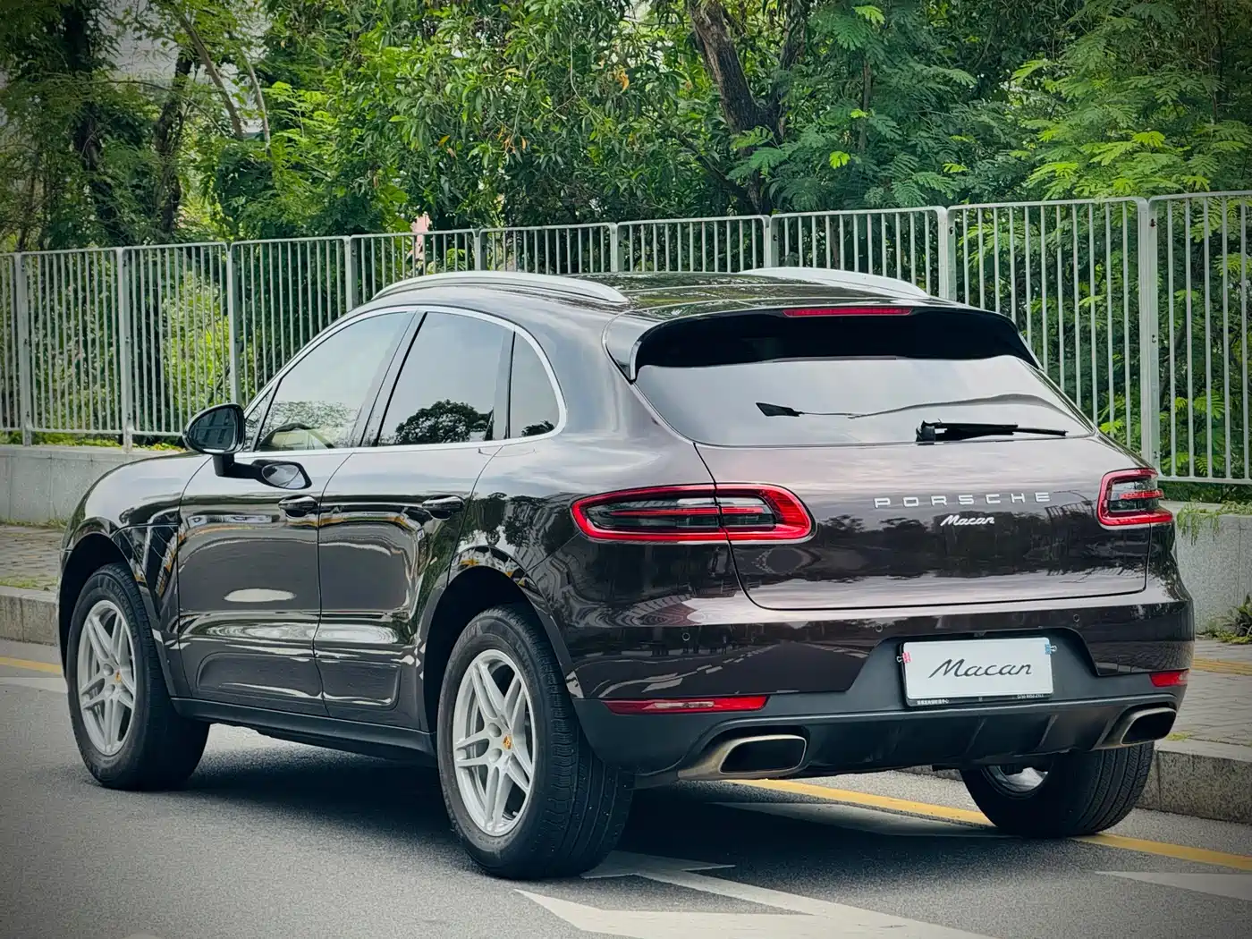 Porsche Macan 2016 Macan 2.0T фото 29