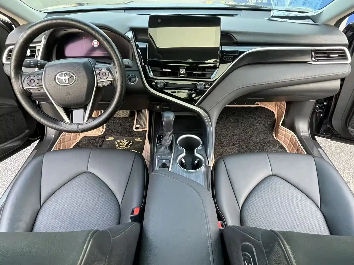 Toyota Camry 2023 2.5G Luxury Edition фото 6