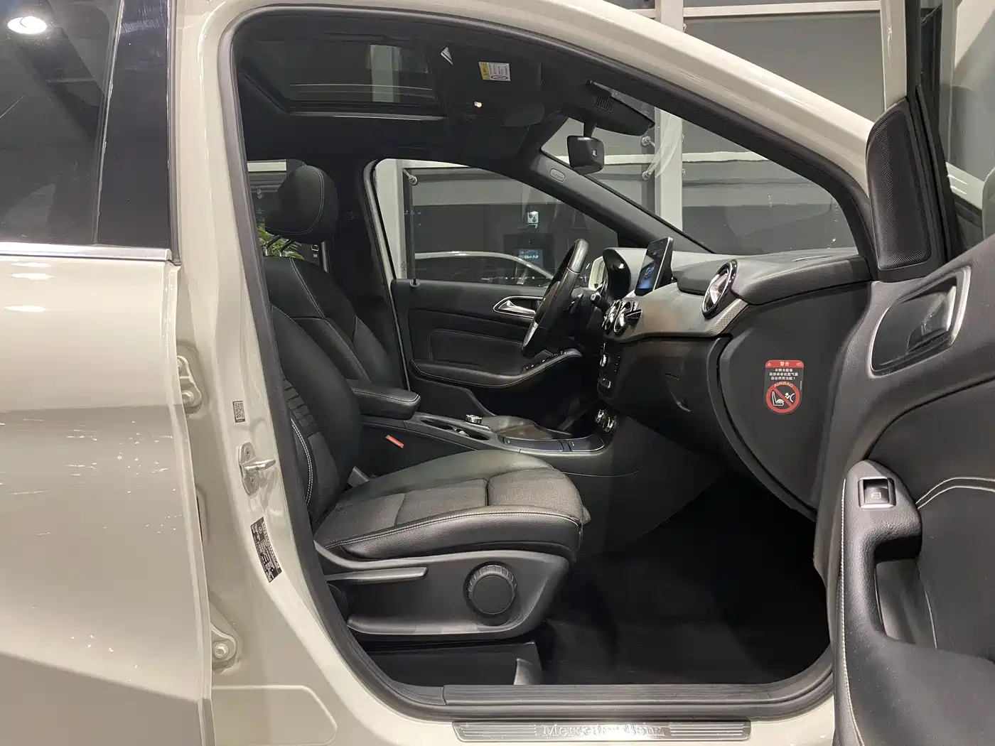 Mercedes-Benz B-Class 2015 B 200 Dynamic фото 11
