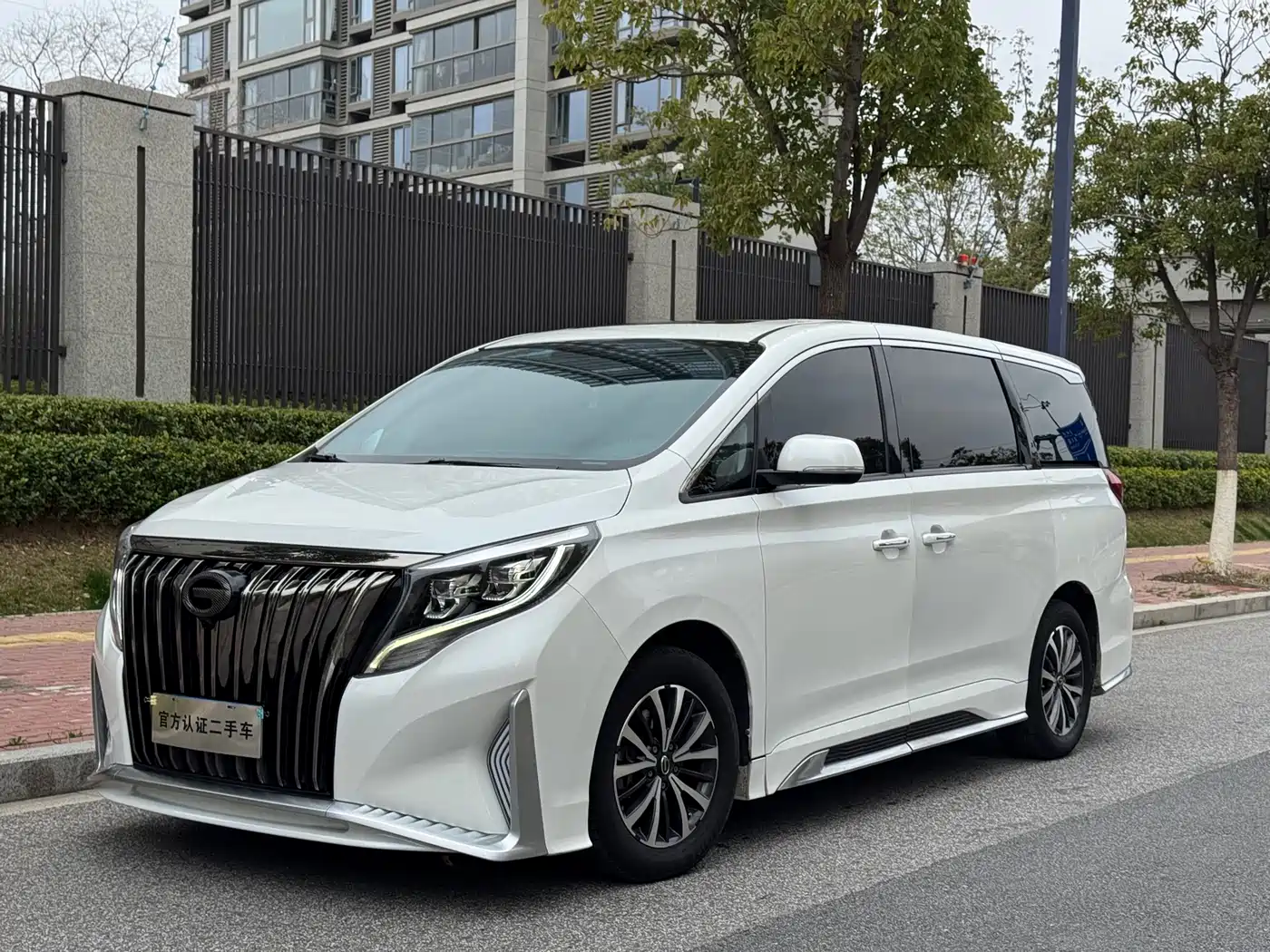 GAC Trumpchi Trumpchi M8 2021 Leading Show Series 390T Premium Edition