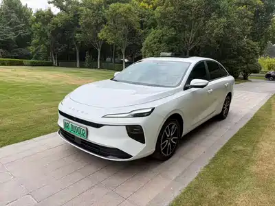 Roewe D6
