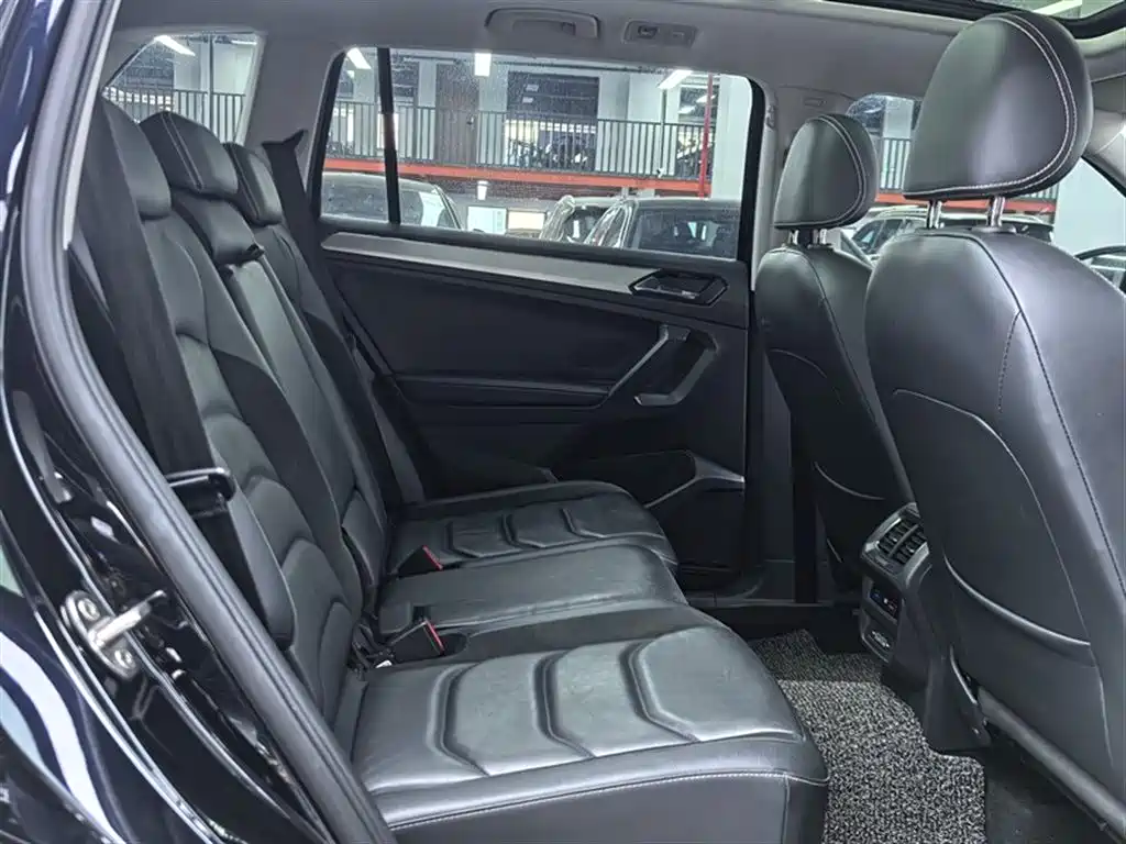 Volkswagen Tiguan L 2020 330TSI Auto 2WD Panorama Comfort China VI фото 11