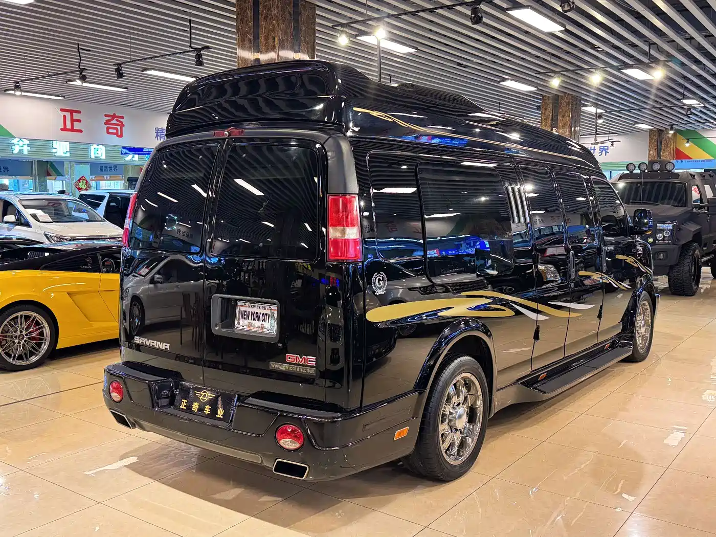 GMC Savana 2013 2011 Model 6.0L Business Star 7-seater