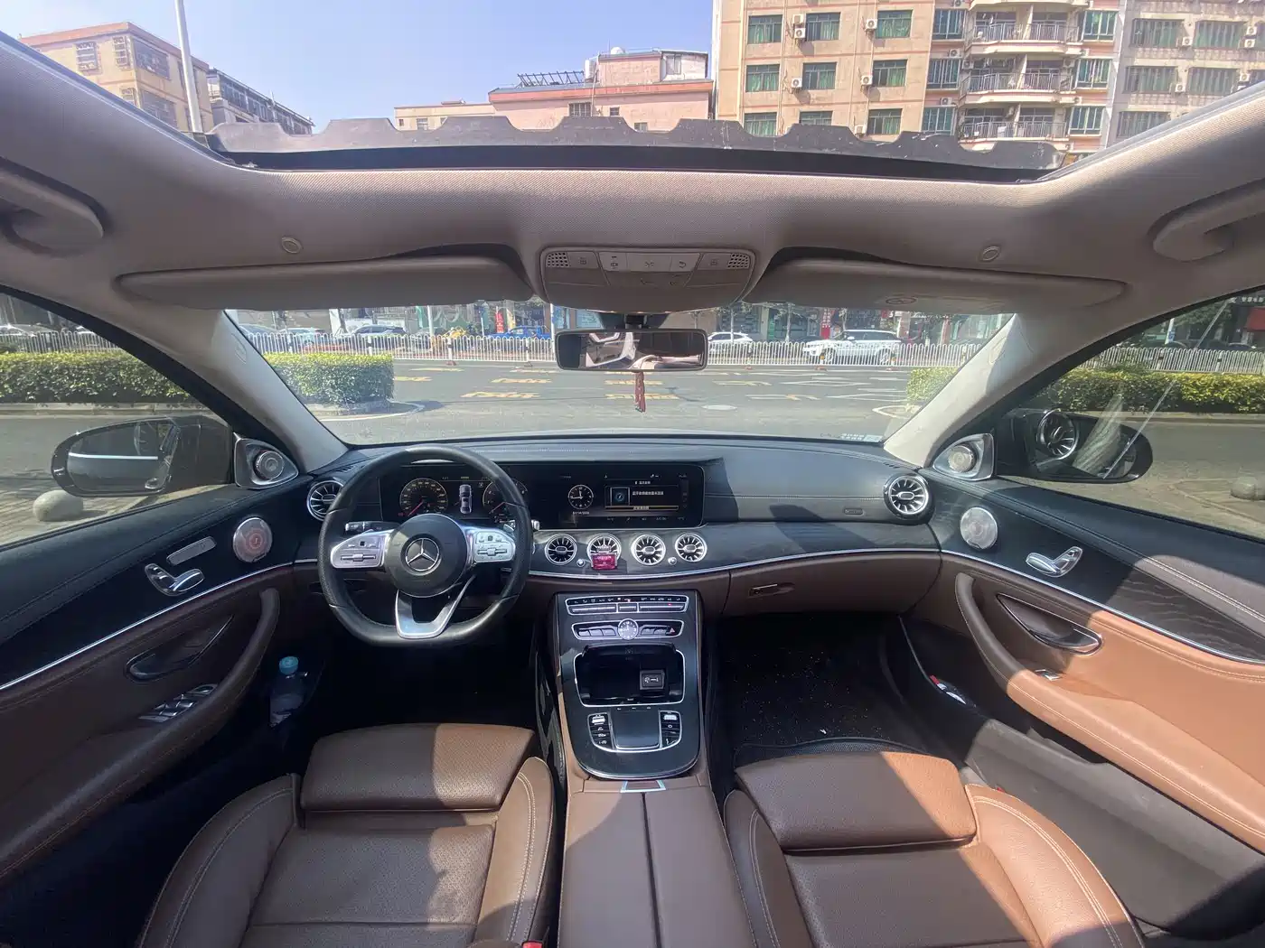 Mercedes-Benz E-Class 2019 E 260 L Sport фото 13