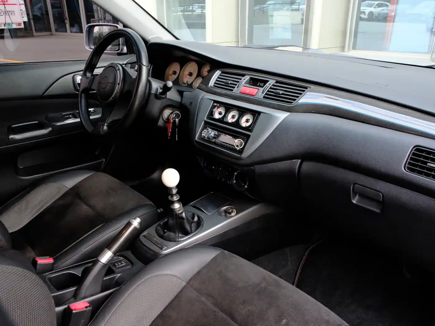 Mitsubishi Lancer 2006 2.0T EVO IX фото 10