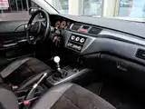 Photo 10 - Mitsubishi Lancer