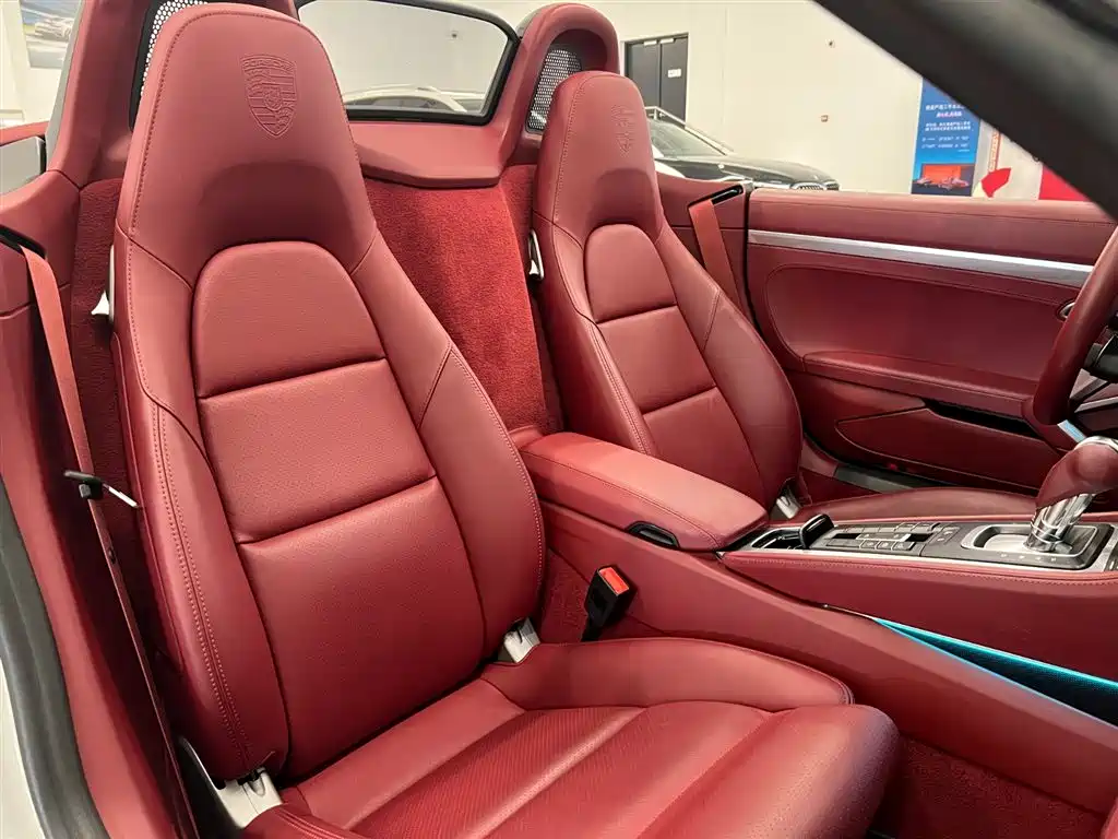 Porsche 718 2022 Boxster 2.0T фото 9