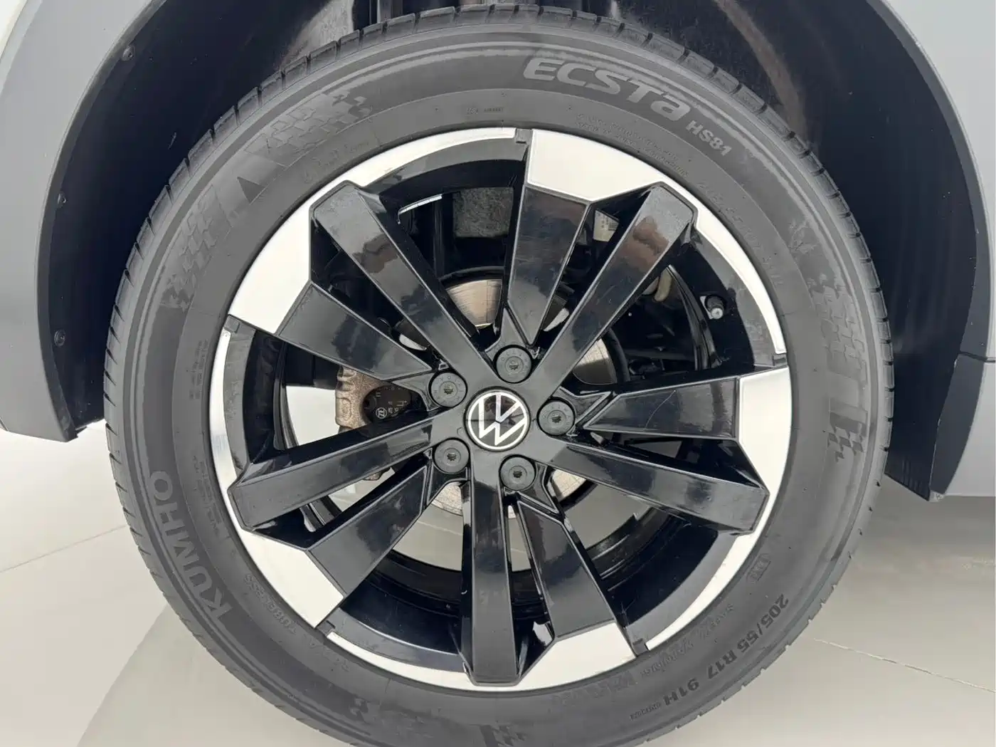 Volkswagen Tacqua 2023 2021 1.5L Automatic Smart Connect Edition