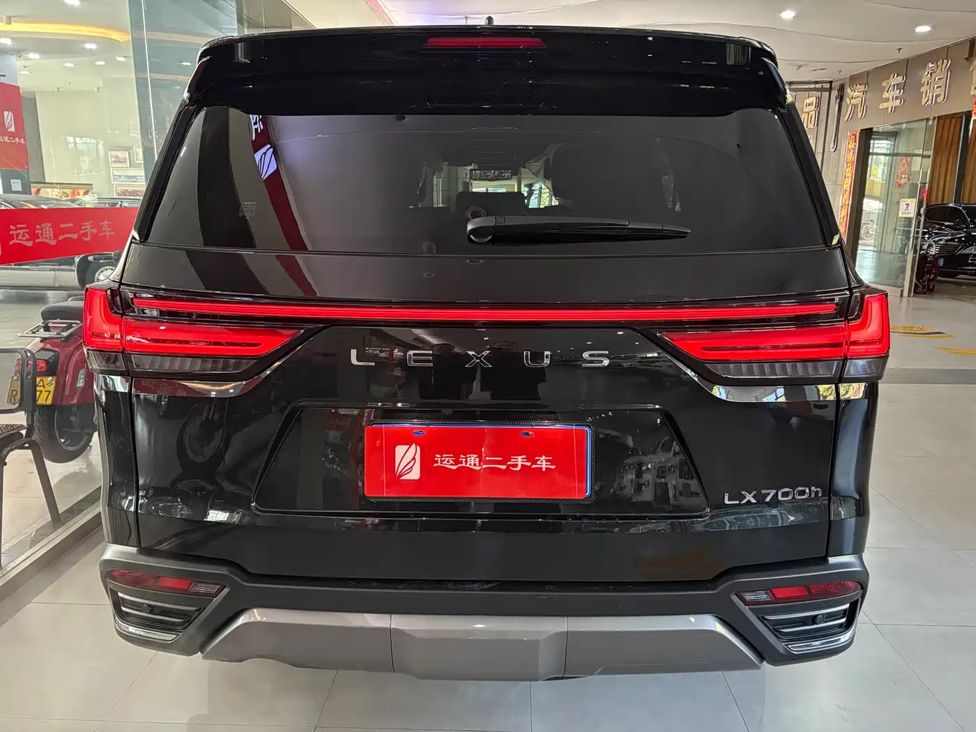 Lexus LX 2025 700h Boundary Edition фото 20