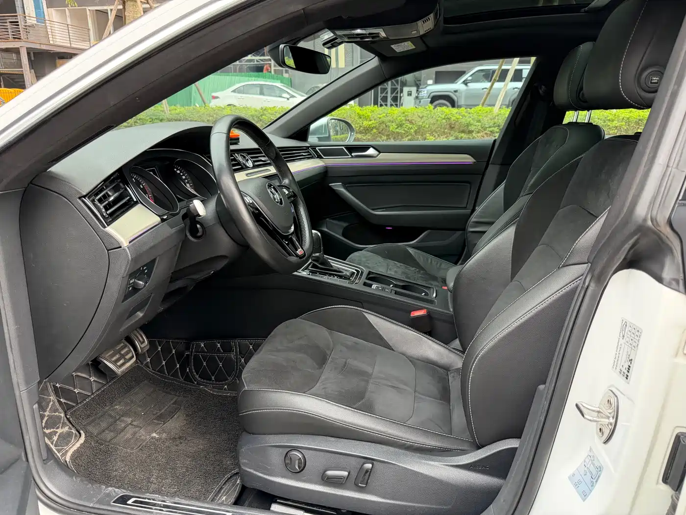 Volkswagen FAW-Volkswagen CC 2020 330TSI Elegance Version China VI фото 9