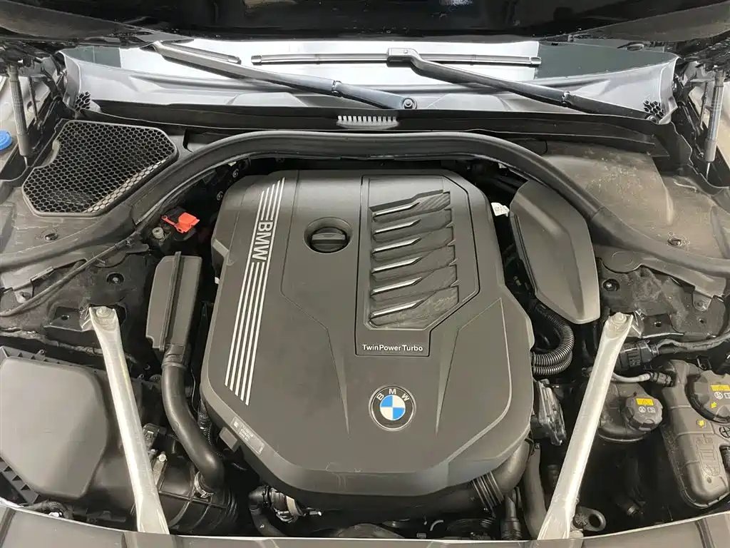 BMW 7 Series 2019 Facelift 740Li xDrive Executive M Sport Package фото 27