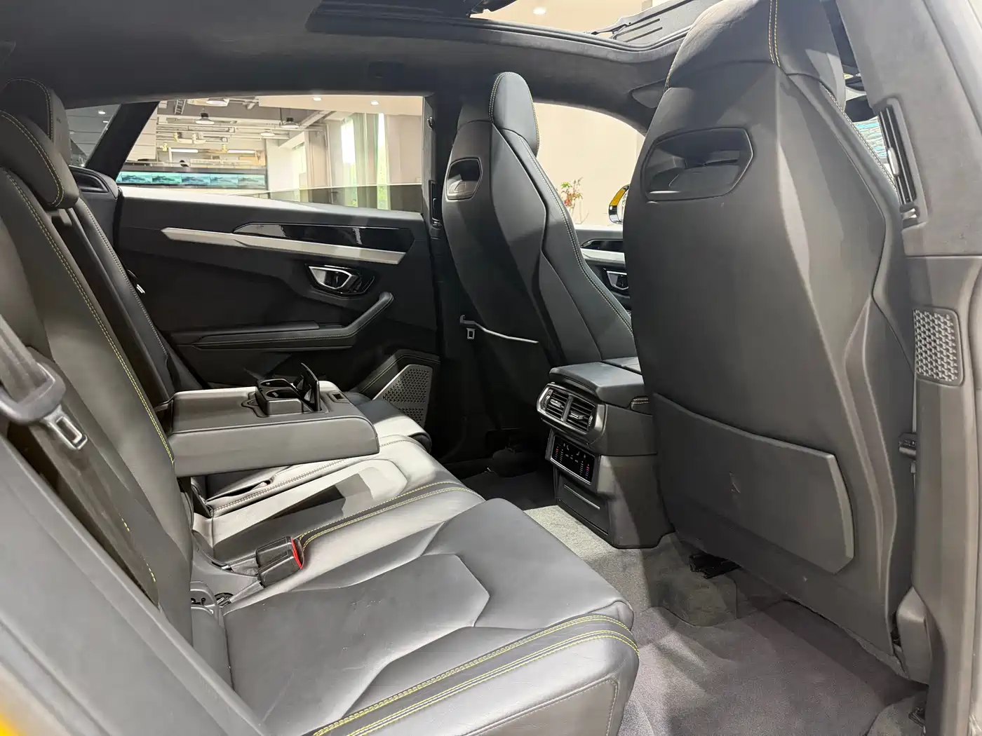 Lamborghini Urus 2018 4.0T V8 фото 15
