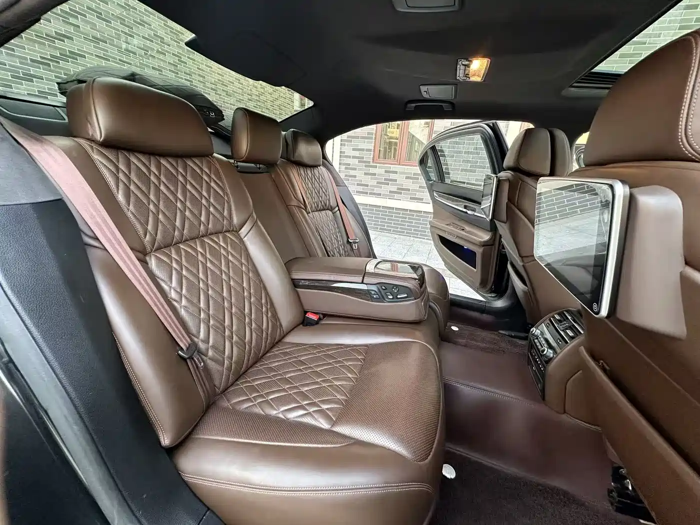 BMW 7 Series 2011 730Li Elegance фото 11