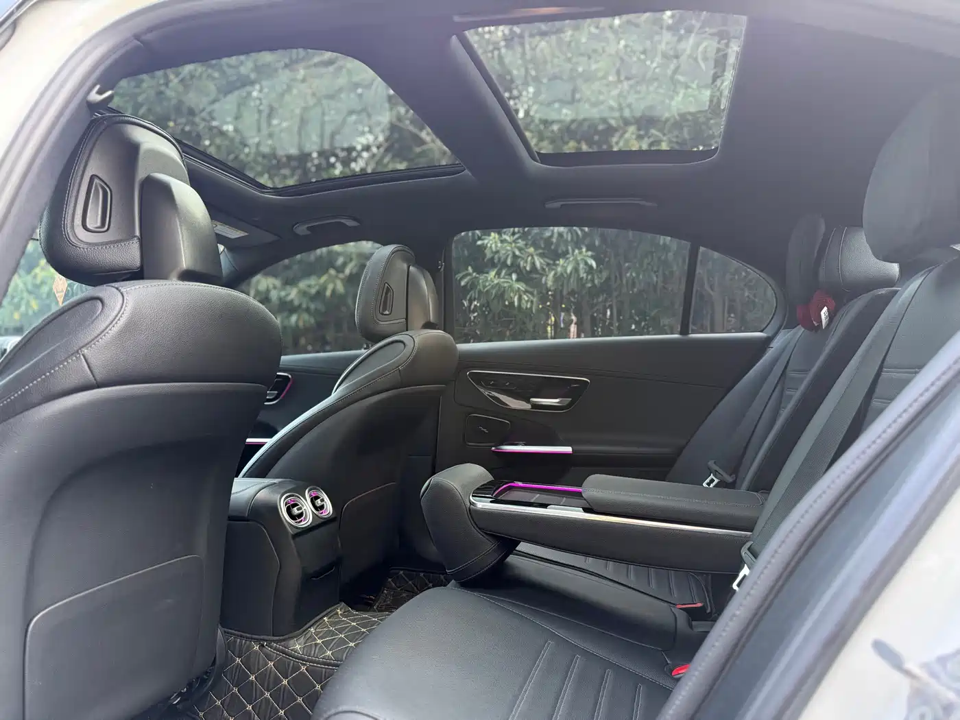 Mercedes-Benz C-Class 2023 C 260 L Sport фото 8