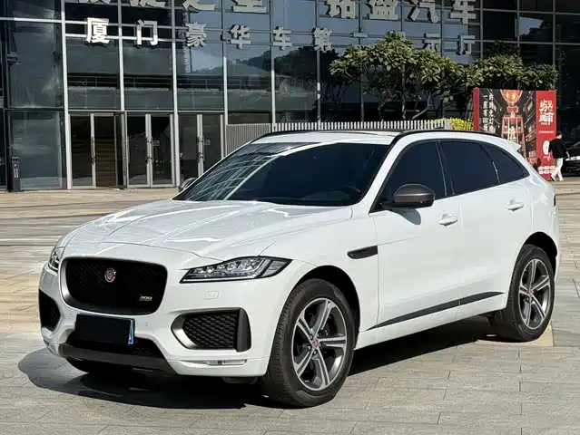 JAGUAR F PACE