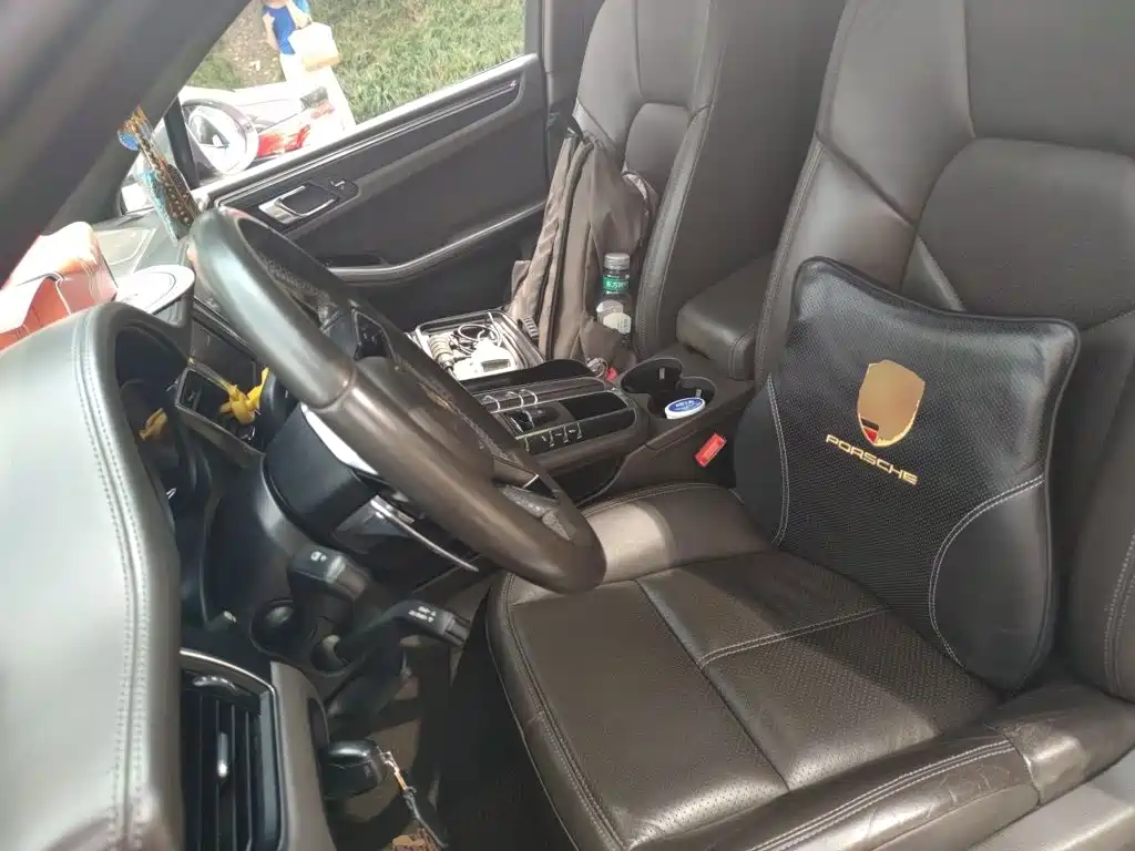 صورة 11 - Porsche Macan