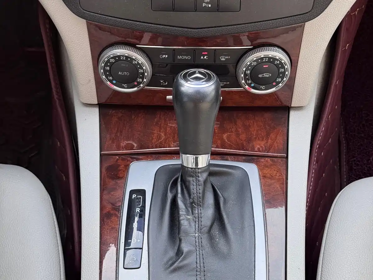 Mercedes-Benz C-Class 2010 C 200 CGI Elegance фото 15