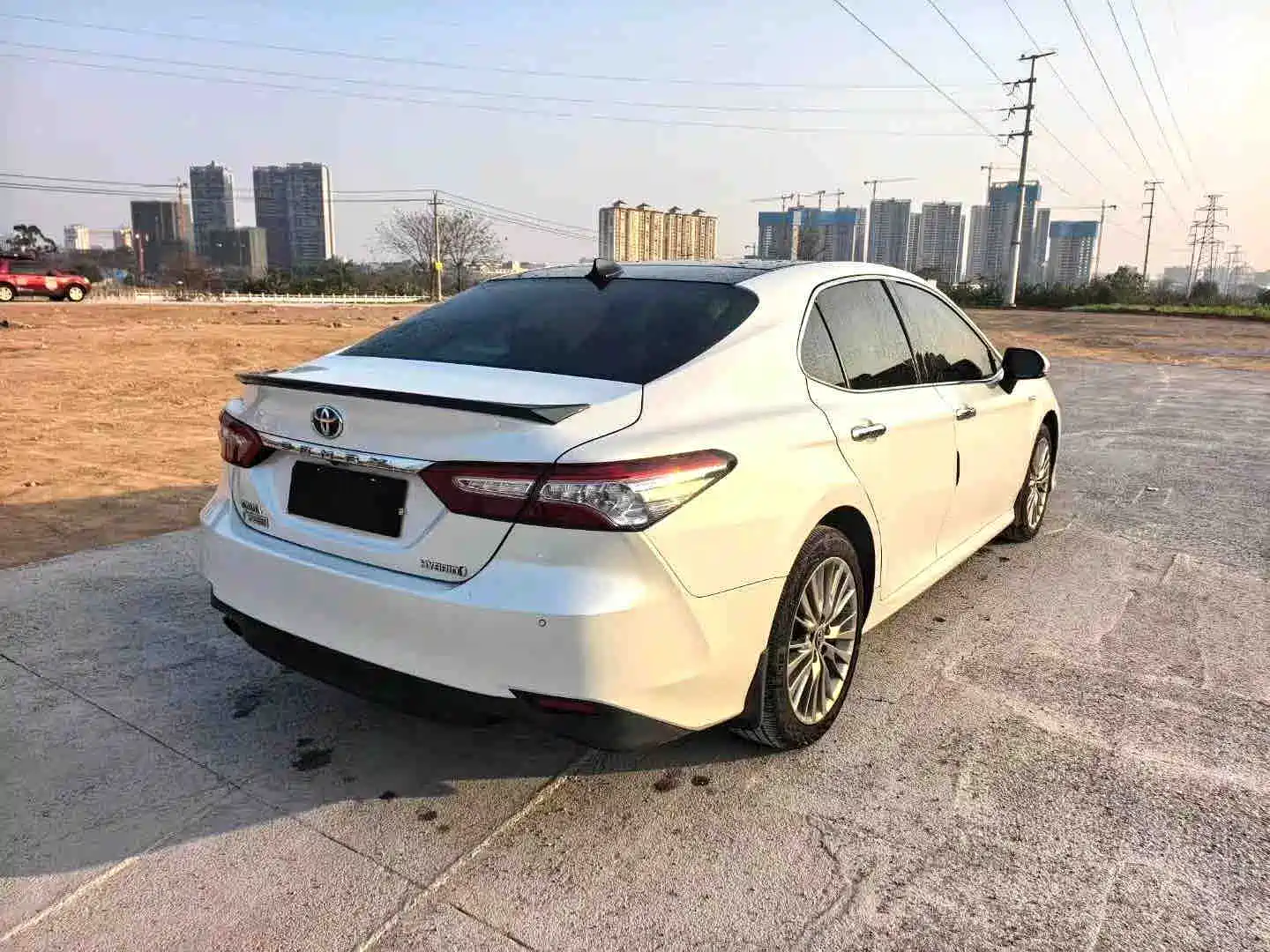 Фото 3 - Toyota Camry