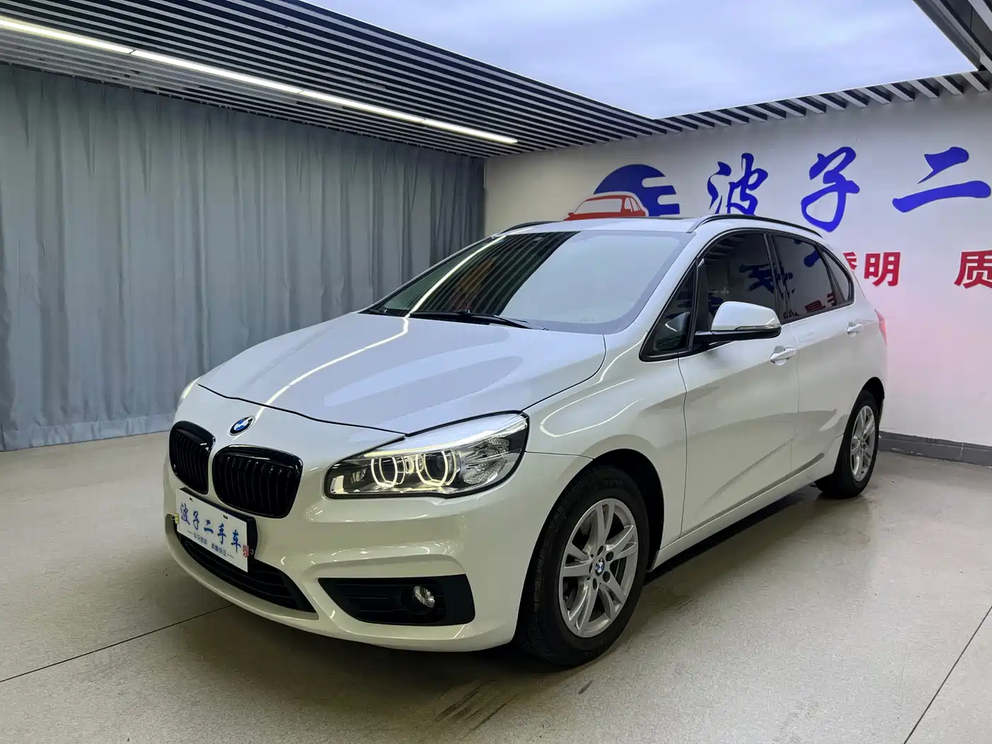 BMW 2 Series Touring 2016 218i Leading