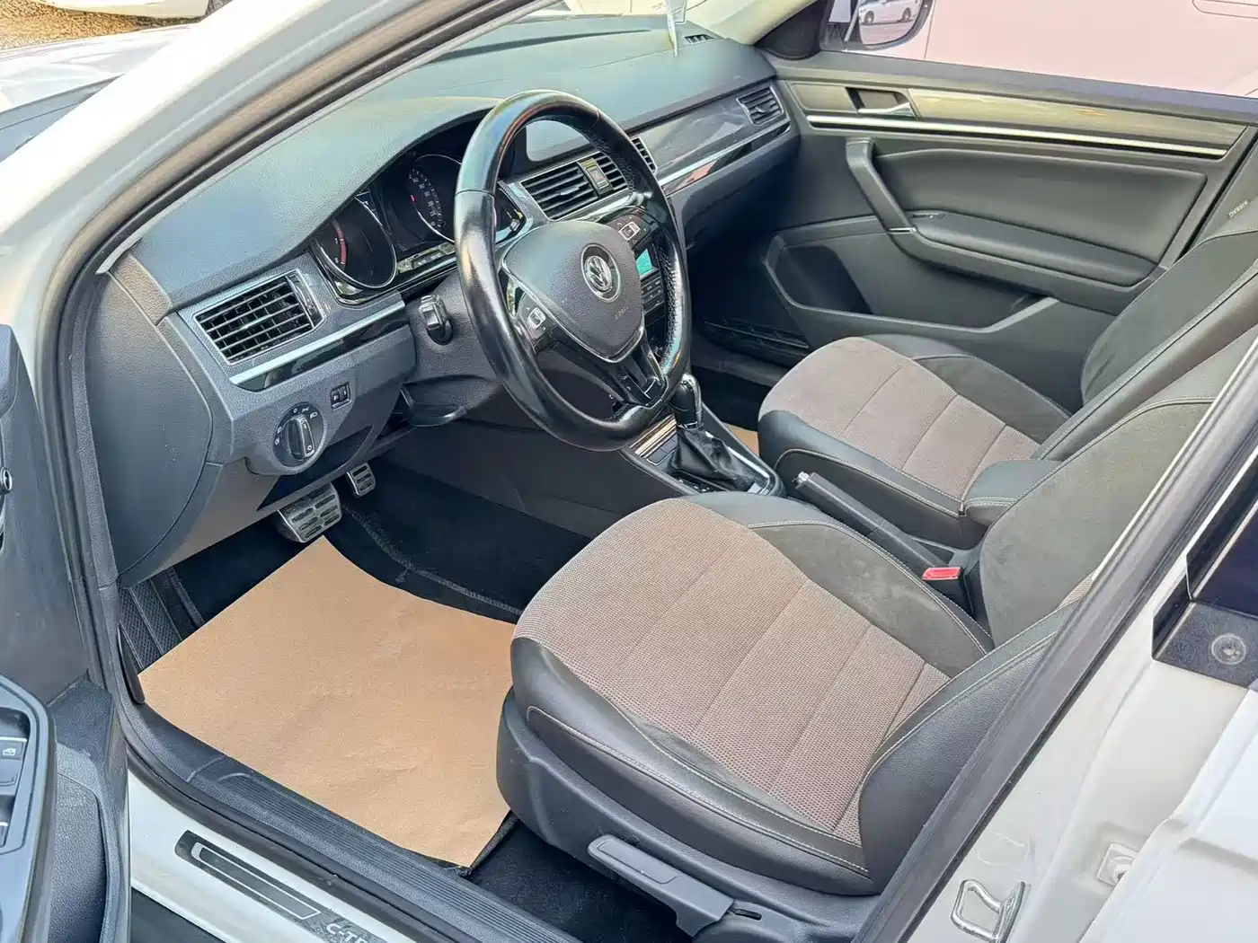 Volkswagen C-TREK 2018 1.5L Automatic Comfort фото 3