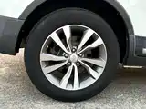Фото 10 - Geely Atlas