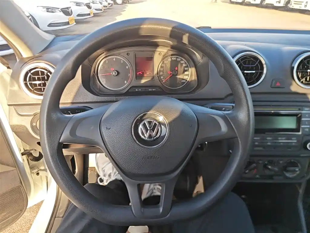 Volkswagen Jetta 2019 Dream Edition 1.5L Manual Fashion фото 11