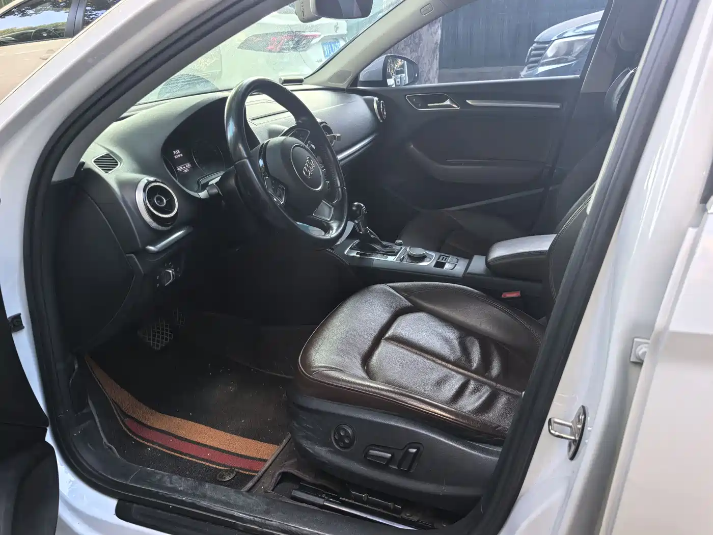 Audi A3 2014 Limousine 35 TFSI Auto Comfort фото 4