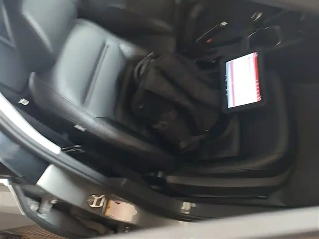 Volkswagen Sagitar 2014 Facelift 1.6L Manual Comfort фото 25