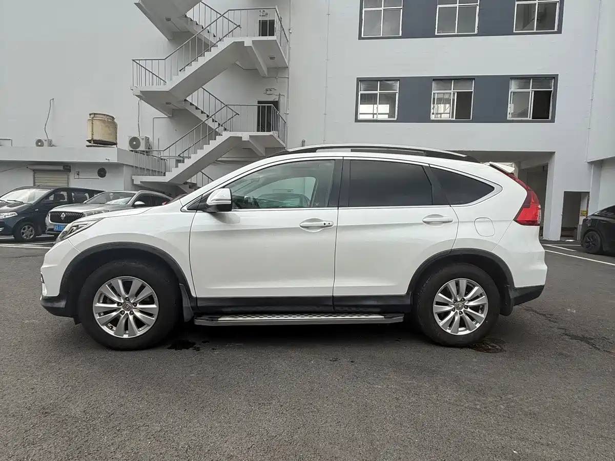 Фото 8 - Honda CR-V