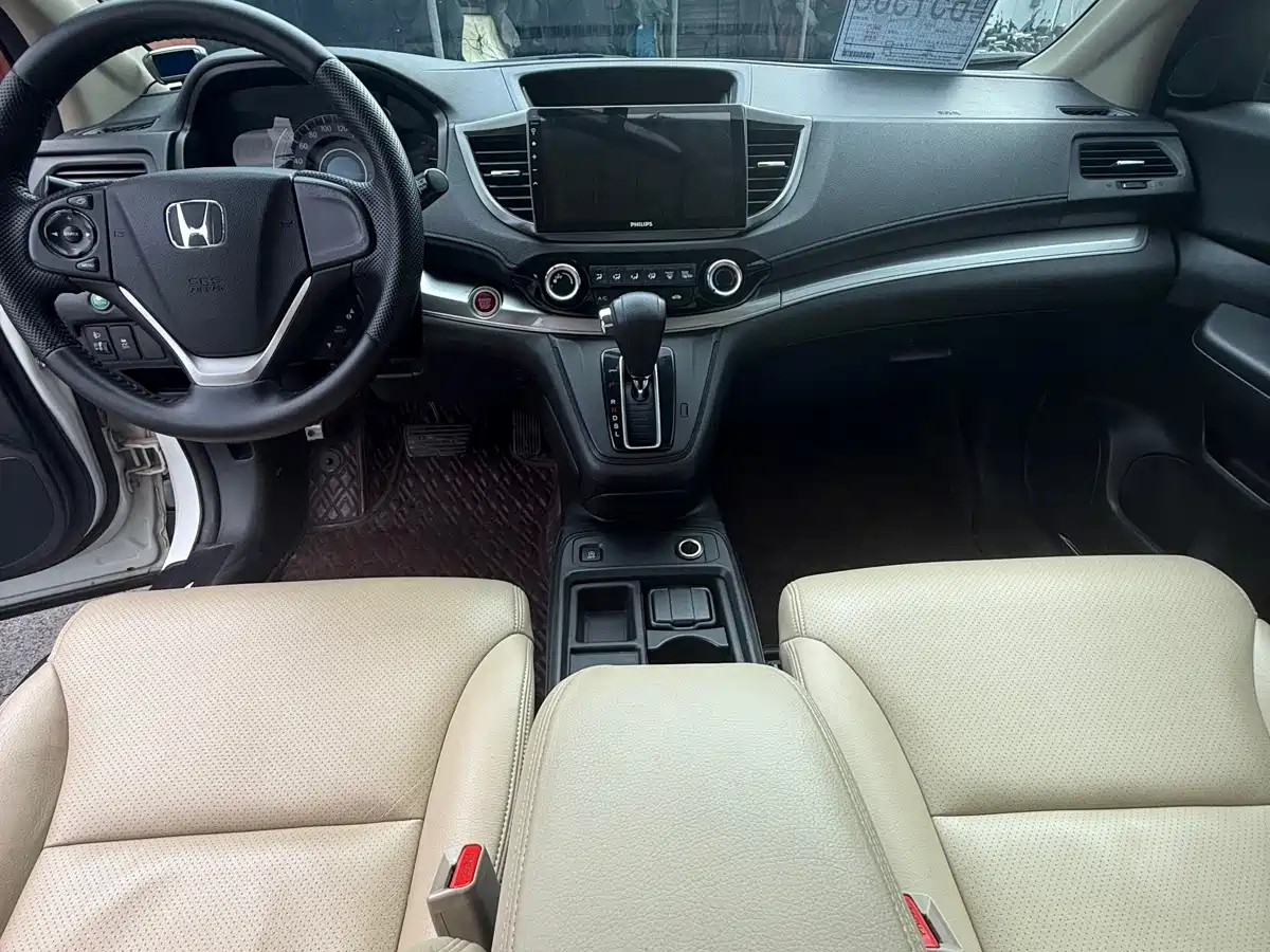 Фото 15 - Honda CR-V