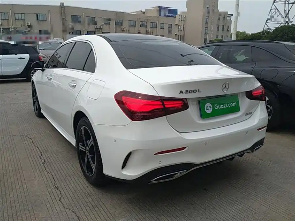 Mercedes-Benz A-Class 2024 Facelift A 200 L Fashion фото 5