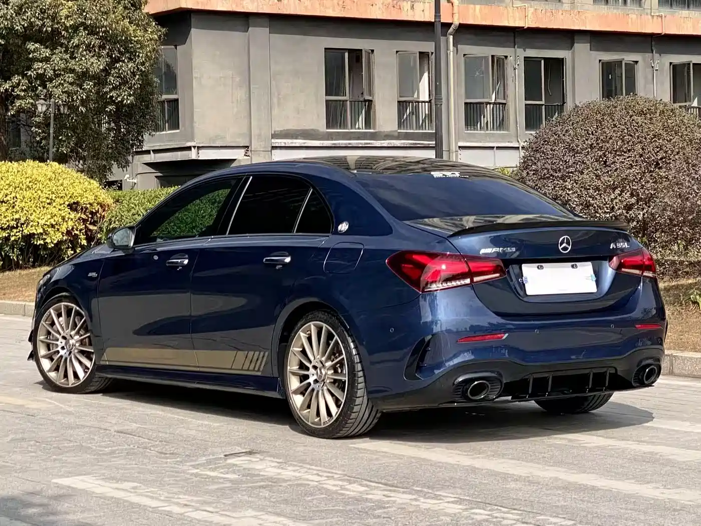 Mercedes-Benz A-Class AMG 2019 AMG A 35 L 4MATIC Pioneer Special Edition фото 2