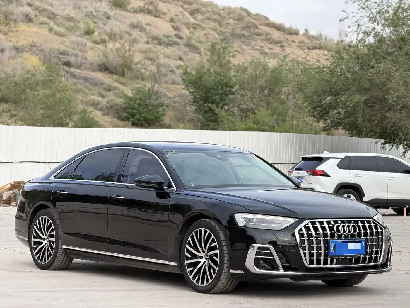 Audi A8 2019 A8L 50 TFSI quattro Comfort фото 3